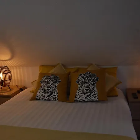 Les Demoiselles Bed & Breakfast Honfleur