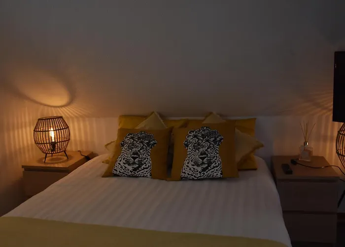 Les Demoiselles Bed & Breakfast Honfleur