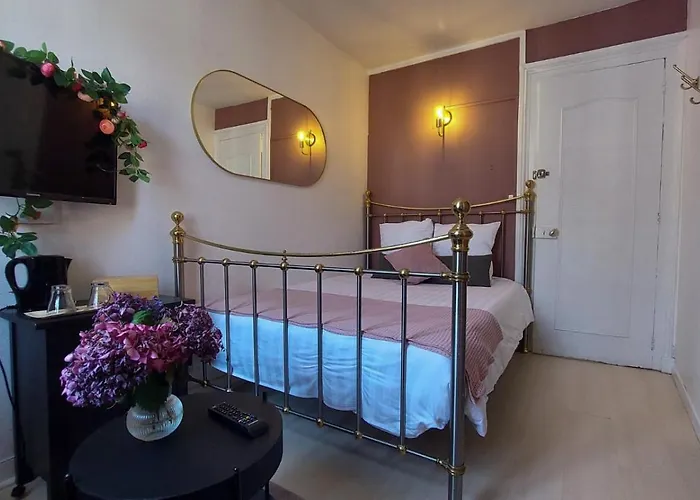 Les Demoiselles Honfleur