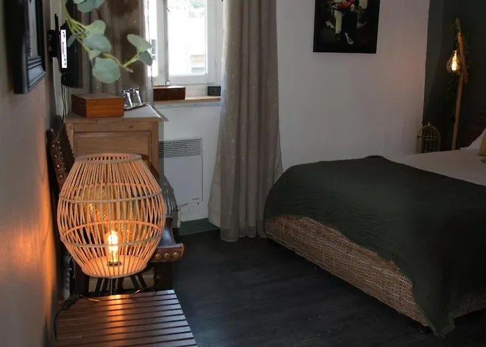 Les Demoiselles Bed & Breakfast Honfleur