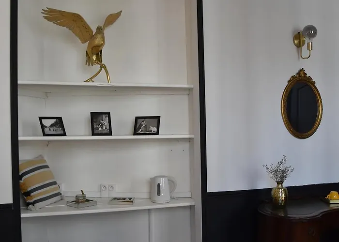 Les Demoiselles 3* הונפלר