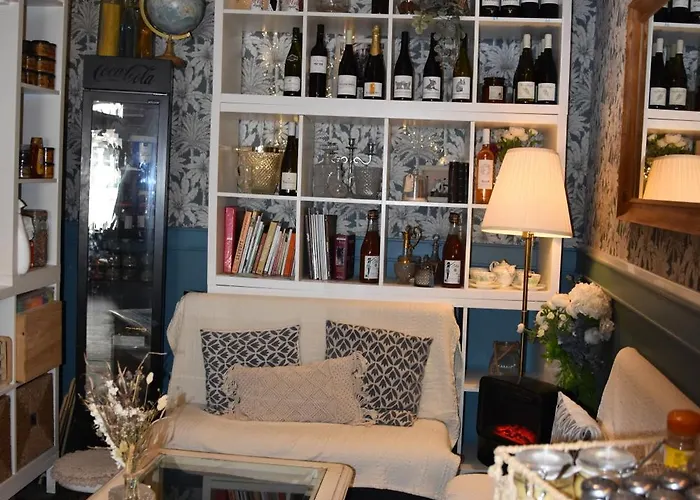 Les Demoiselles 3* הונפלר